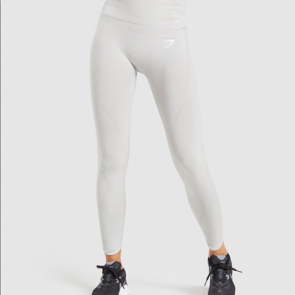 Gymshark vital seemless leggings in Light Grey